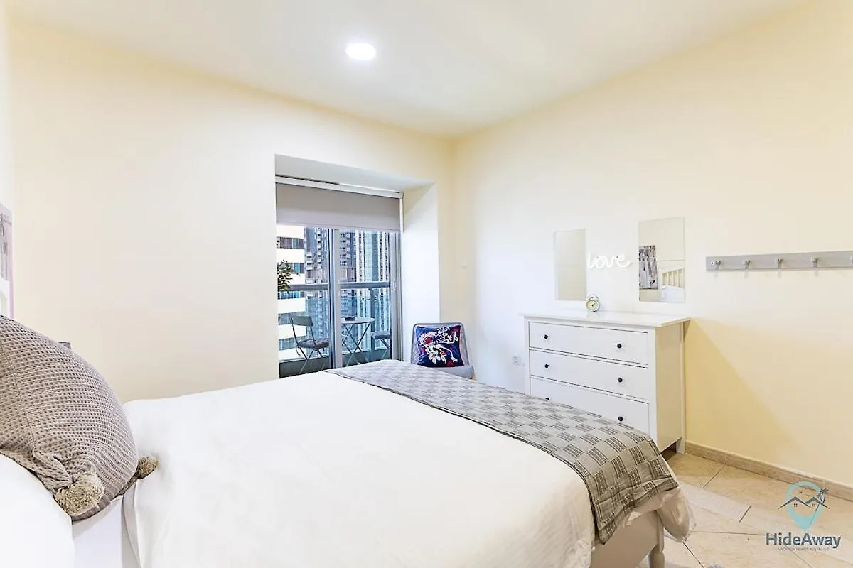 1 Bedroom Blue Chic Dubai Marina, Steps To Beach! Appartement