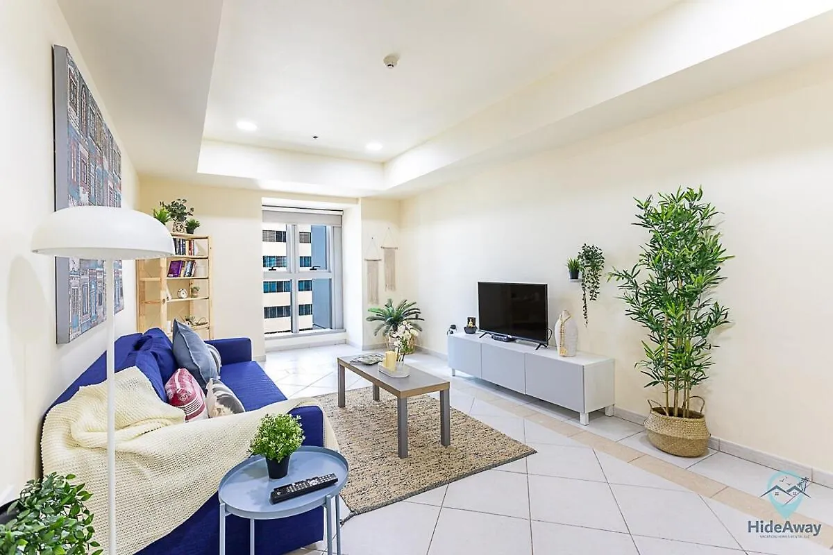 1 Bedroom Blue Chic Dubai Marina, Steps To Beach!