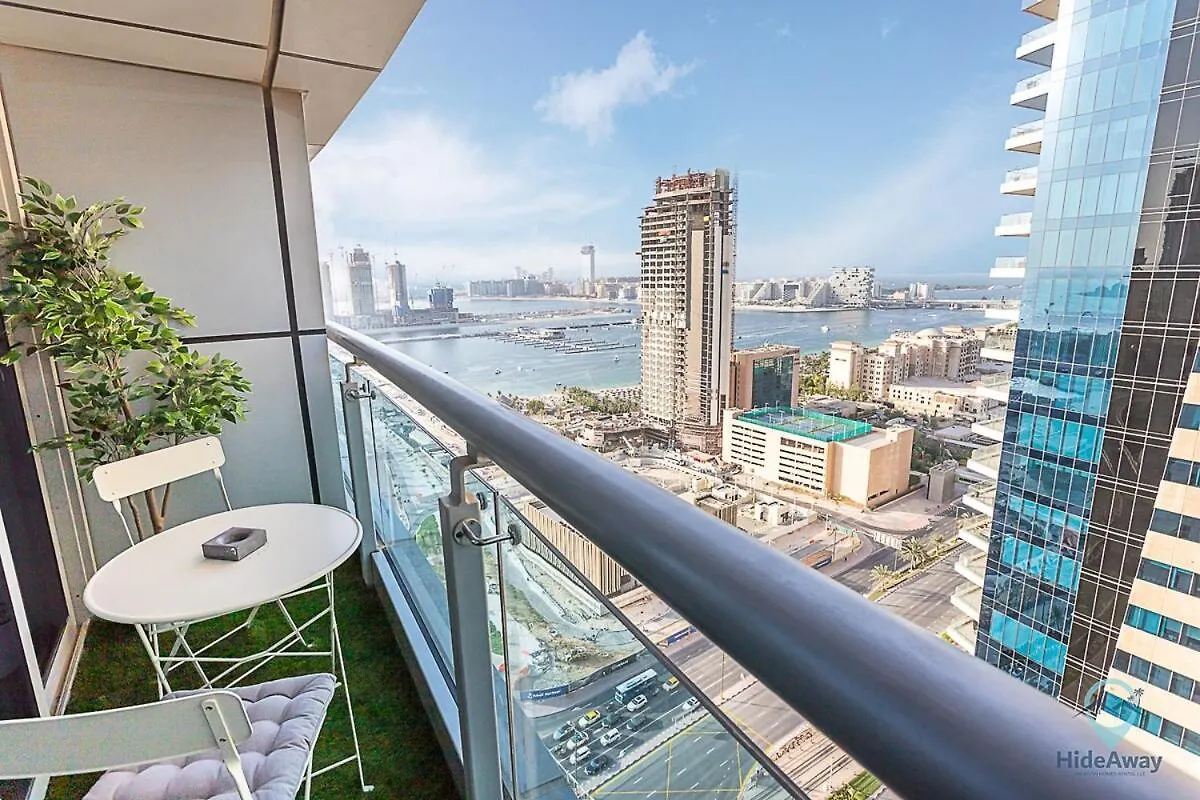 1 Bedroom Blue Chic Dubai Marina, Steps To Beach!